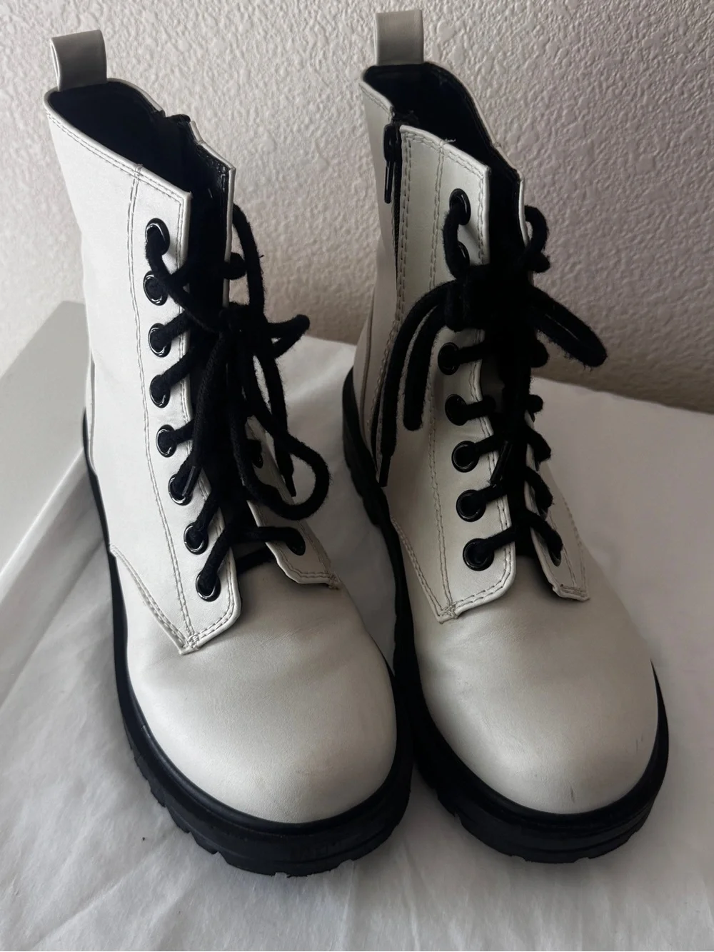 Youth White Lace-Up Combat Boots with Black Soles